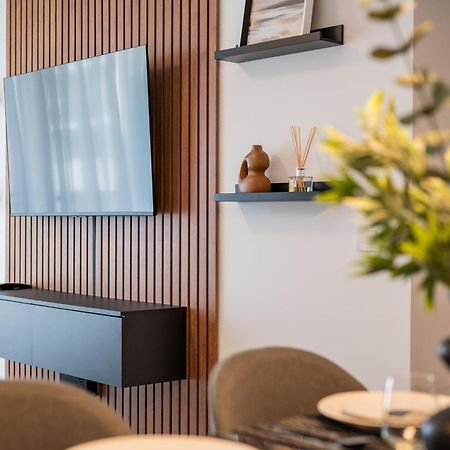 Denis Premium Suite Oradea Exteriör bild