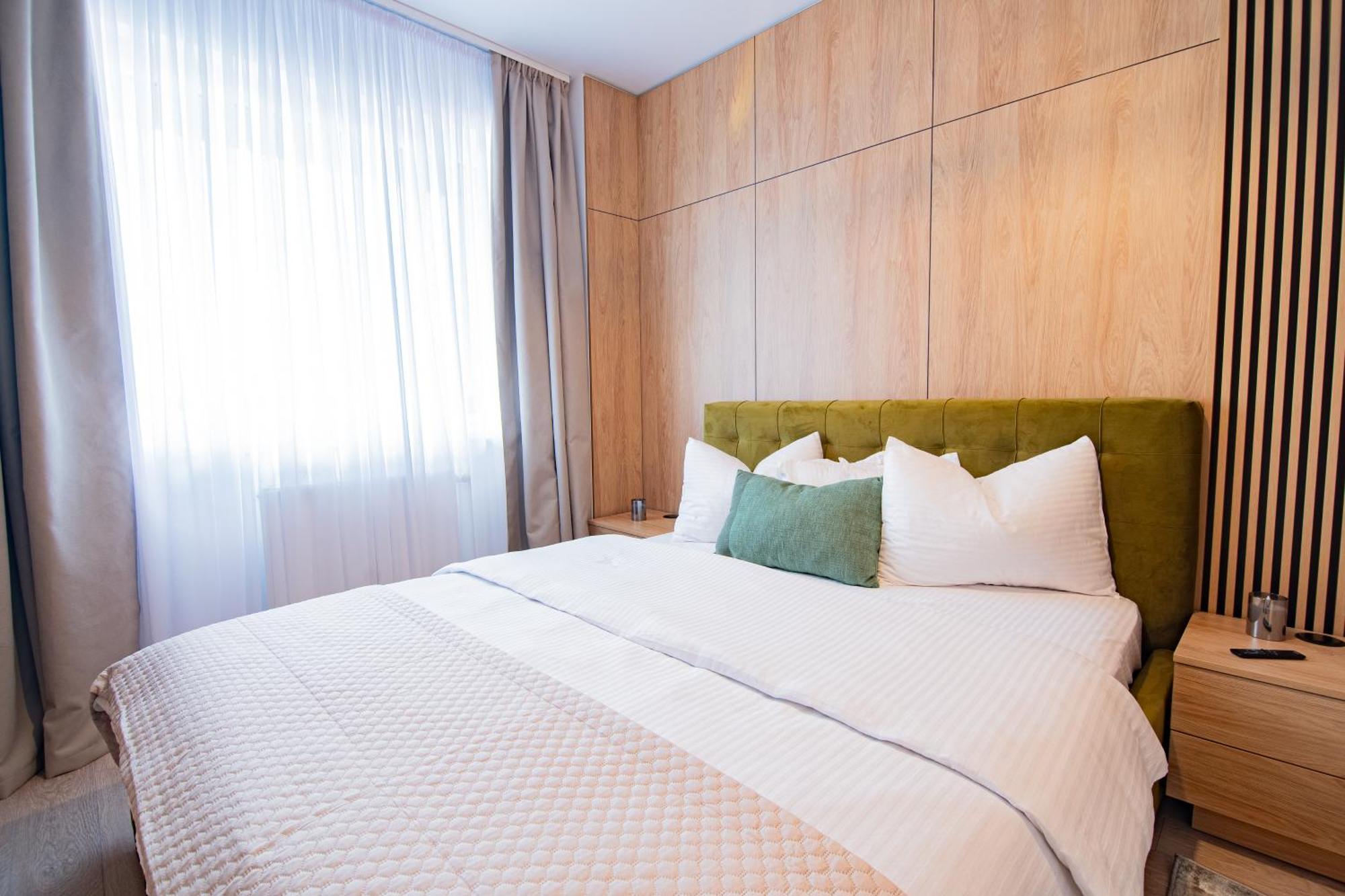 Denis Premium Suite Oradea Exteriör bild