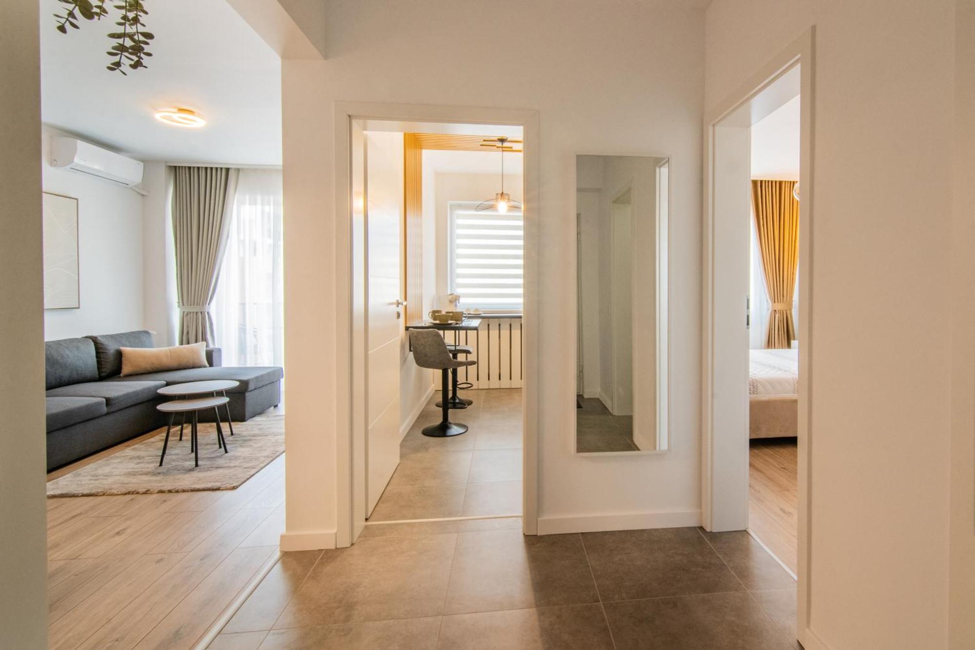Denis Premium Suite Oradea Exteriör bild